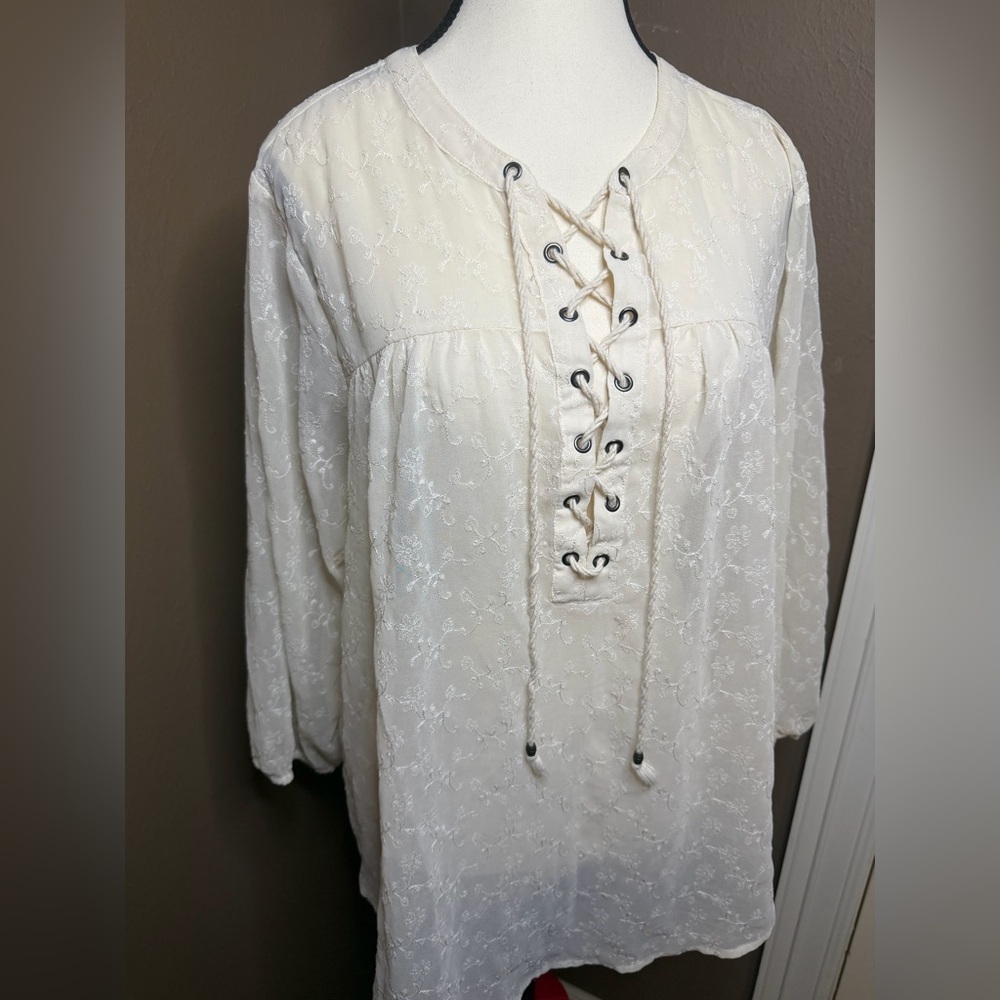 Torrid Ivory Chiffon Embroidered Lace-Up Blouse Size 1 1X 14
